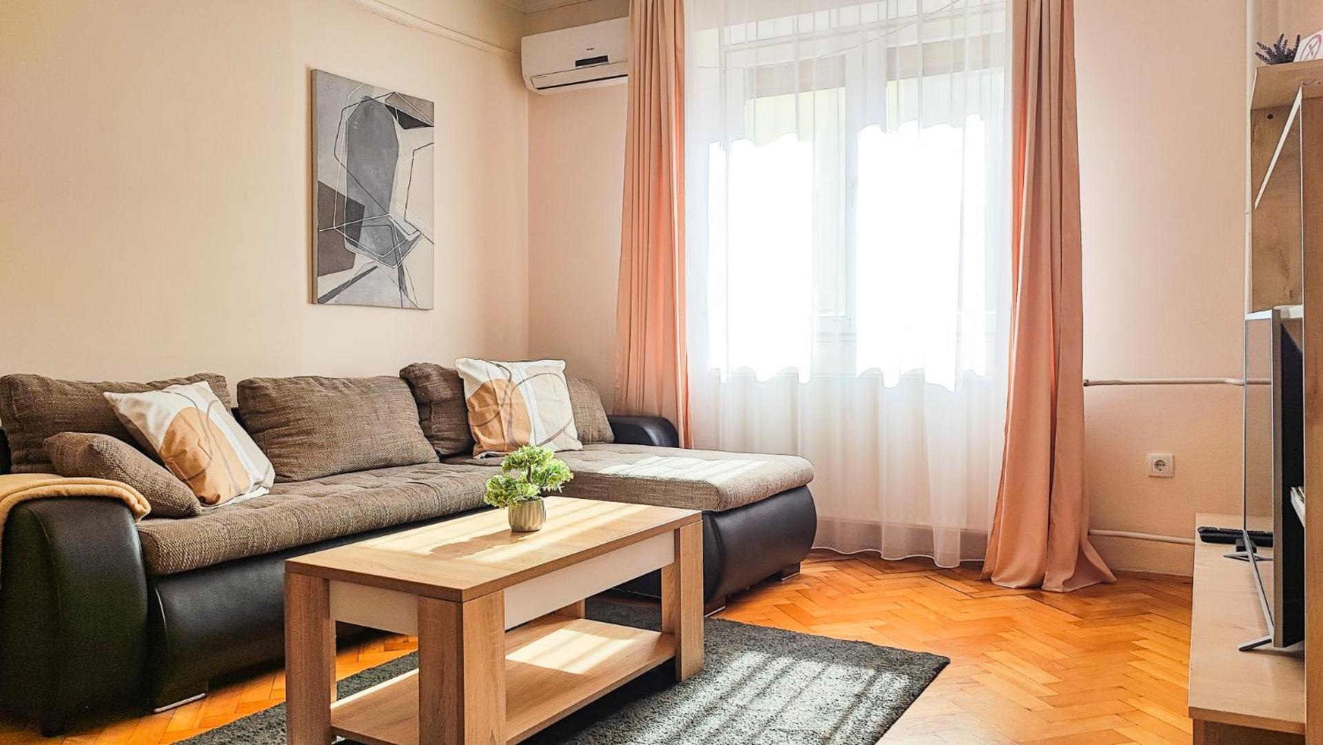 Filinhome Jaksica Suite Novi Sad Exteriör bild